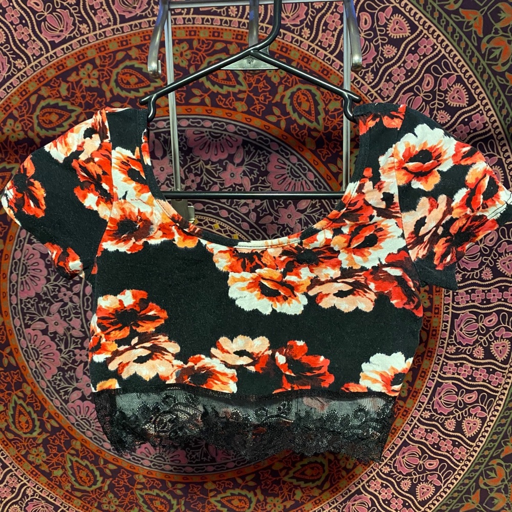 Lace bottom crop